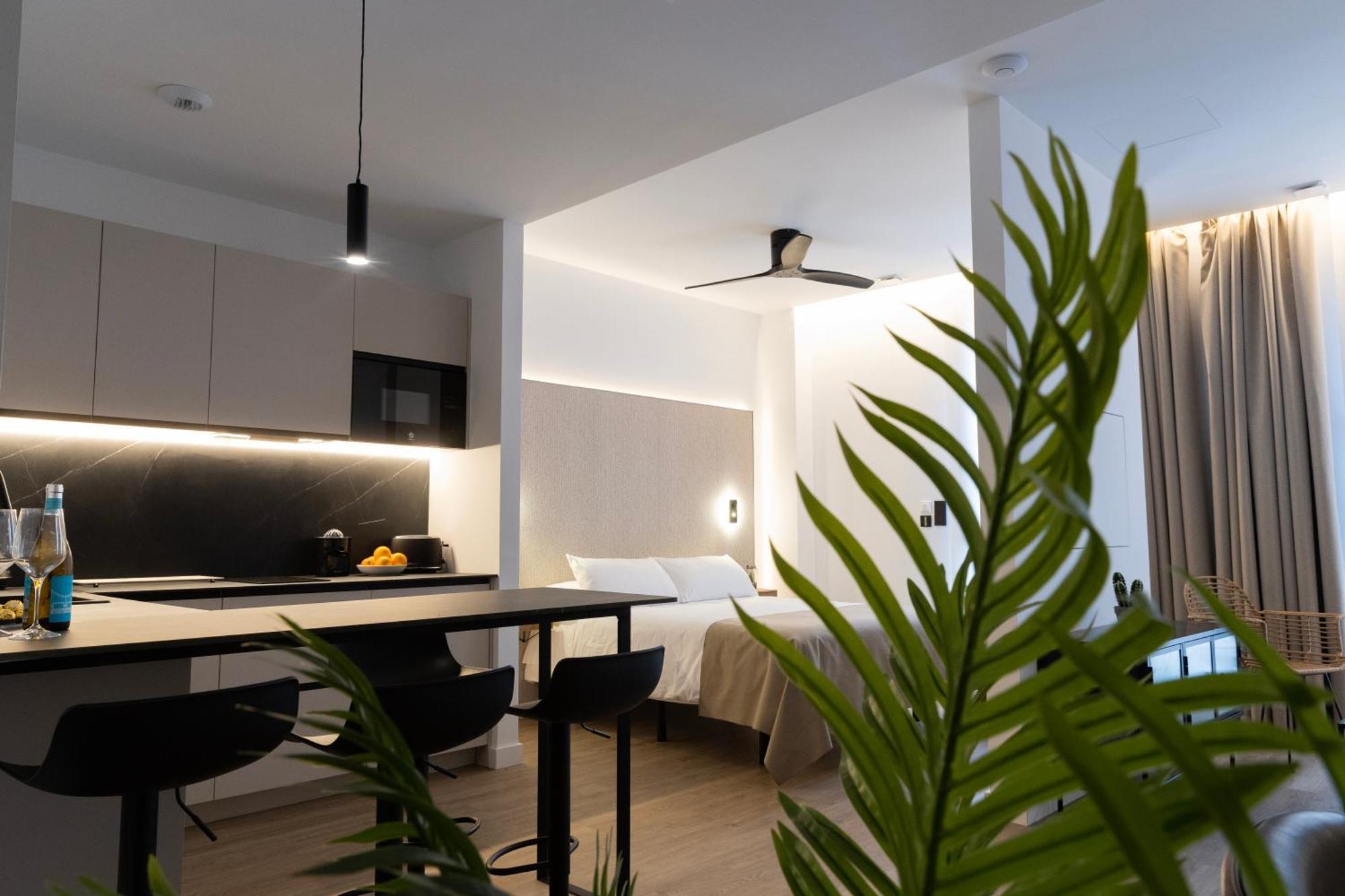 Demetrio By Alma Suites Valencia Eksteriør bilde